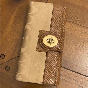 Coach wallet